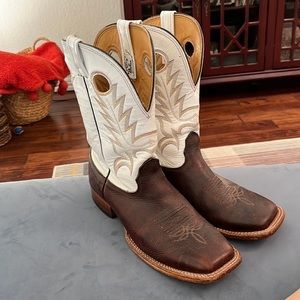 Nocona western style boots sz 10.5 D